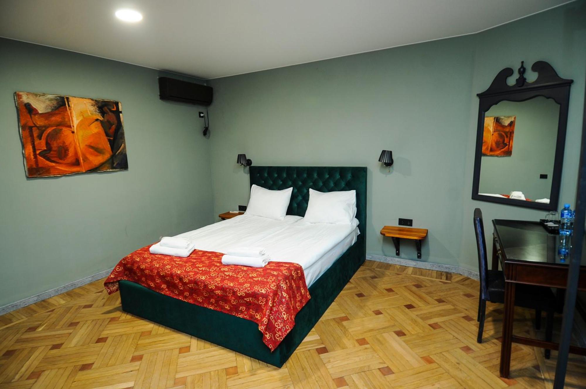 Art Hotel Home Tbilisi Exterior foto